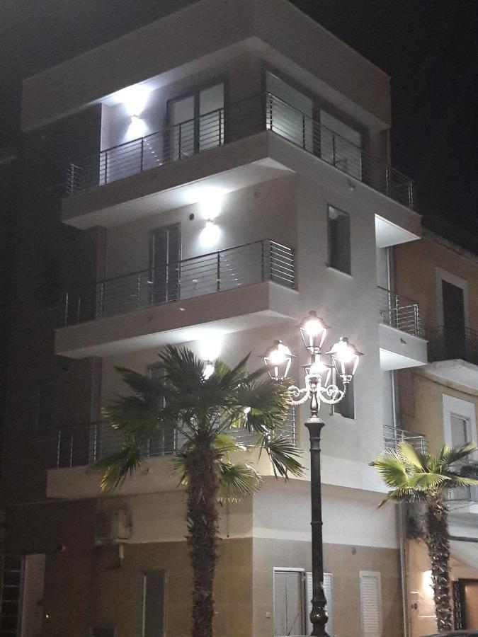Domar Apartamento Margherita Di Savoia Exterior foto