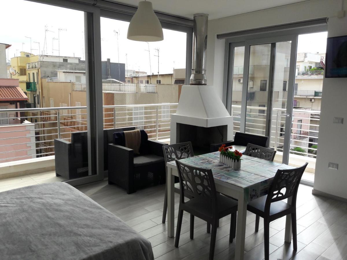 Domar Apartamento Margherita Di Savoia Exterior foto