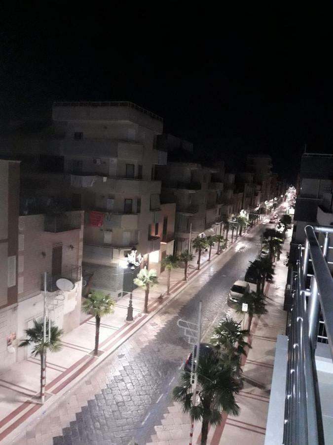 Domar Apartamento Margherita Di Savoia Exterior foto