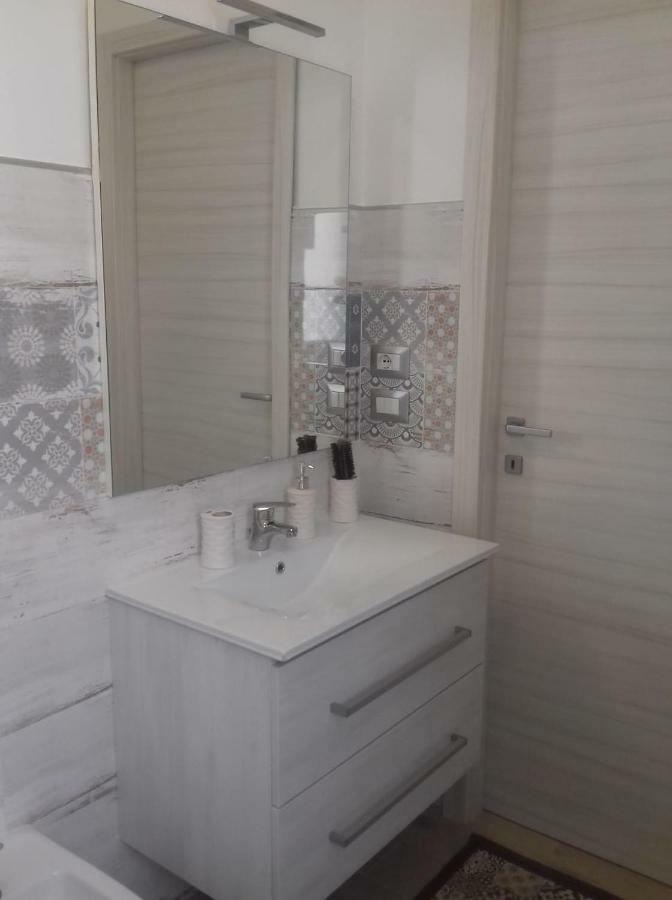 Domar Apartamento Margherita Di Savoia Exterior foto